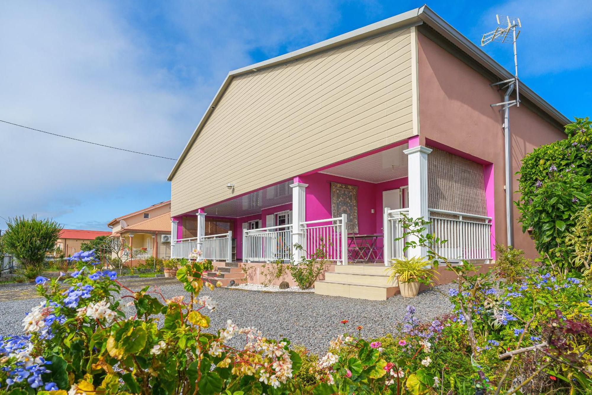Le Tuit-Tuit - Un Nid Douillet Apartment Sainte-Suzanne Exterior foto